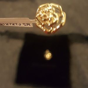 NWT St. John flower earrings