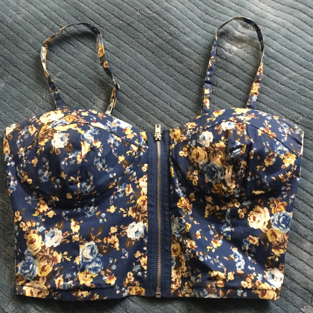 Crop top