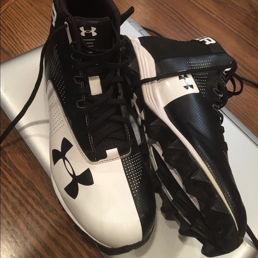 Under Armour cleats - Picture 7 of 7