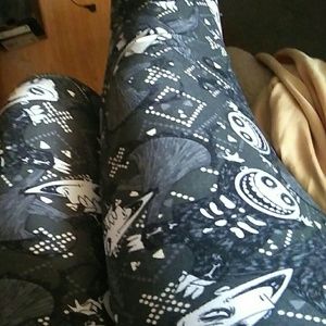 Not selling!if you need Lularoe