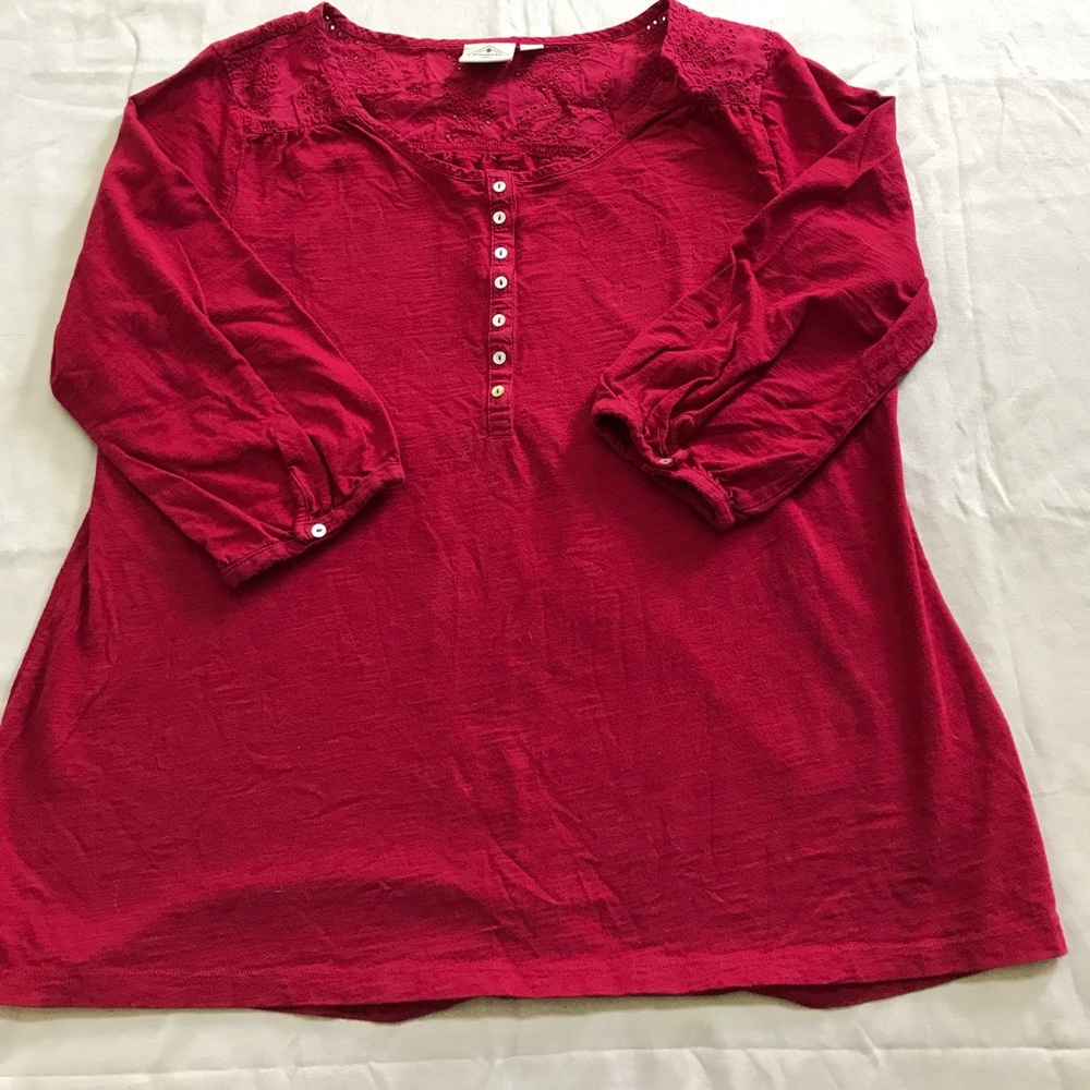3/4 sleeve top with button front closure