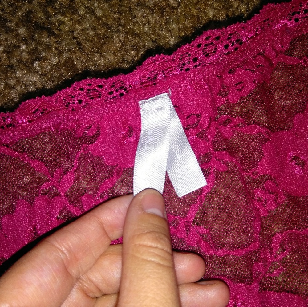 Lace top - Picture 2 of 2