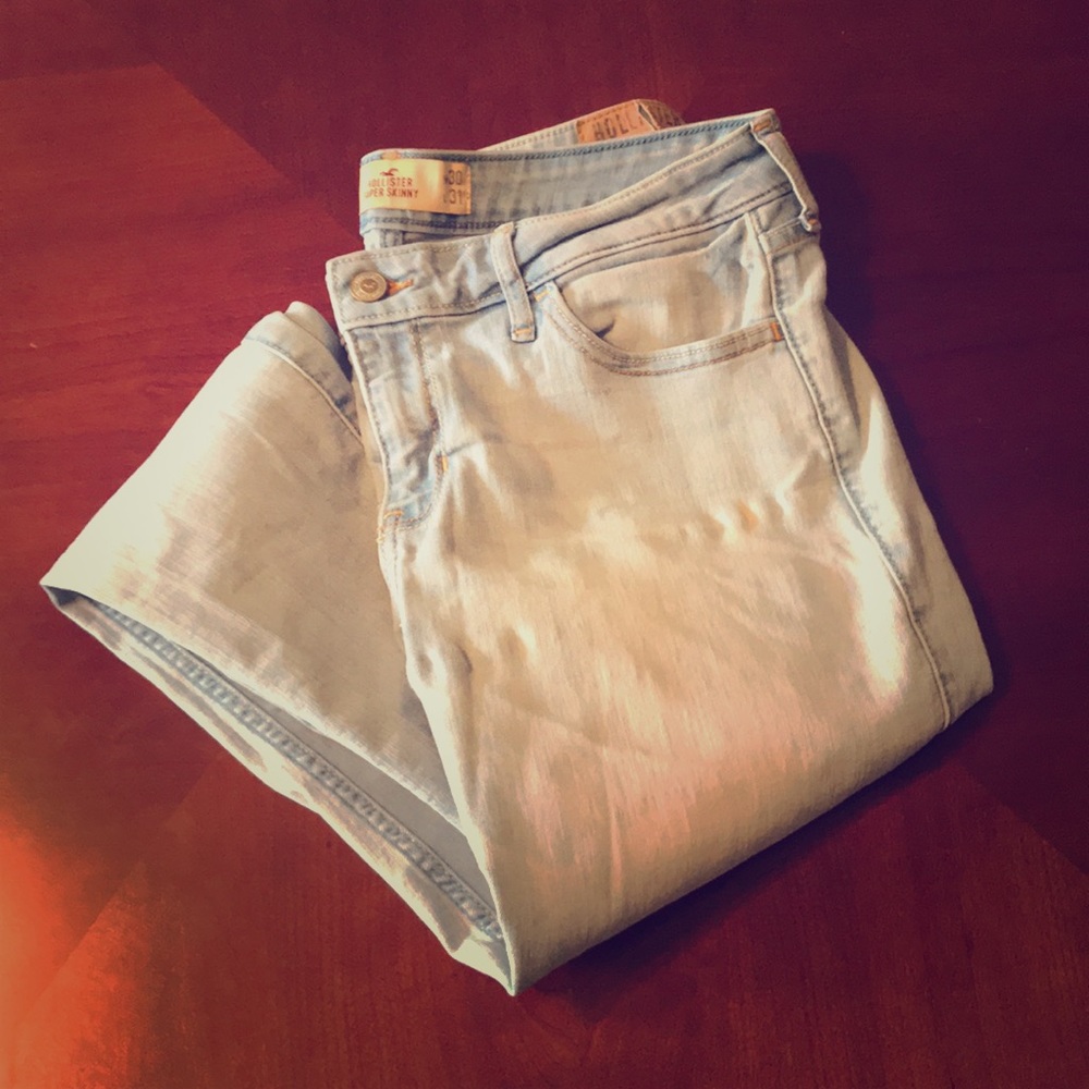 Hollister light washed Skinny Jeans