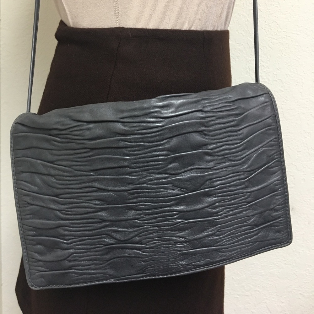 💕Sakowitz Grey Leather Crossbody Purse