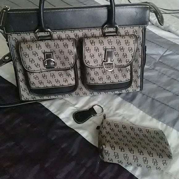 Purse - Picture 2 of 4