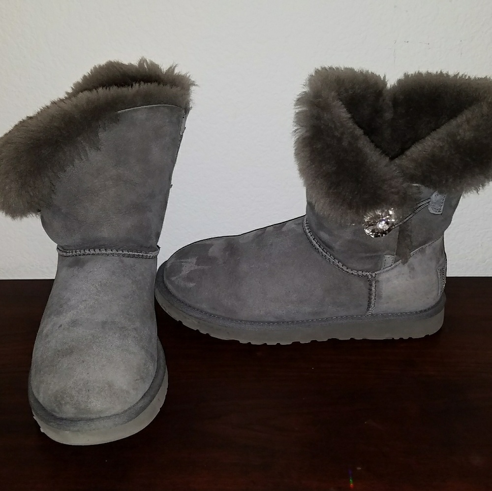 Ugg Bailey Button - image 2