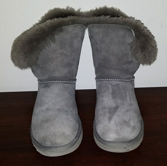 Ugg Bailey Button - Picture 1 of 4