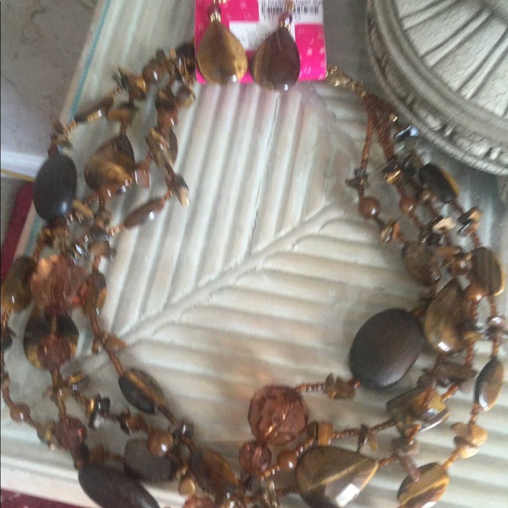 Ladies Necklace