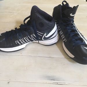 Nike basketball hyperdunk size 10