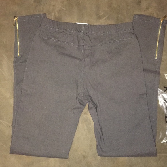 Charcoal Grey Moto Jeggings - Picture 3 of 3
