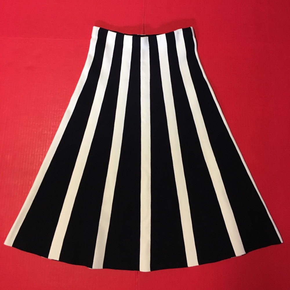 NWT ANN TAYLOR STRIPED MIDI SKIRT🍒
