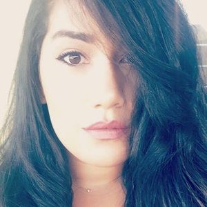 Meet your Posher, Laia