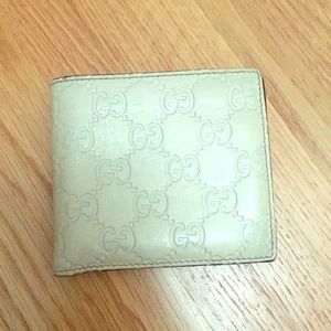 GUC Guccissima embossed white leather wallet
