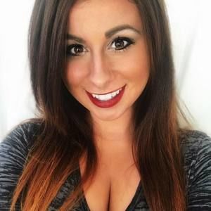 Meet your Posher, Jenn