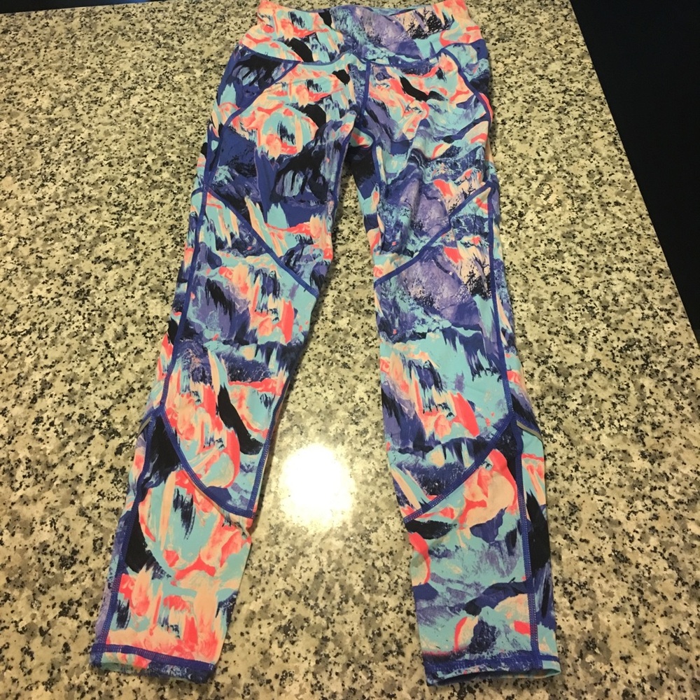 Sweaty Betty multi colored power legging!