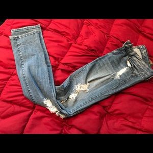 American Eagle size 4 distressed jeans