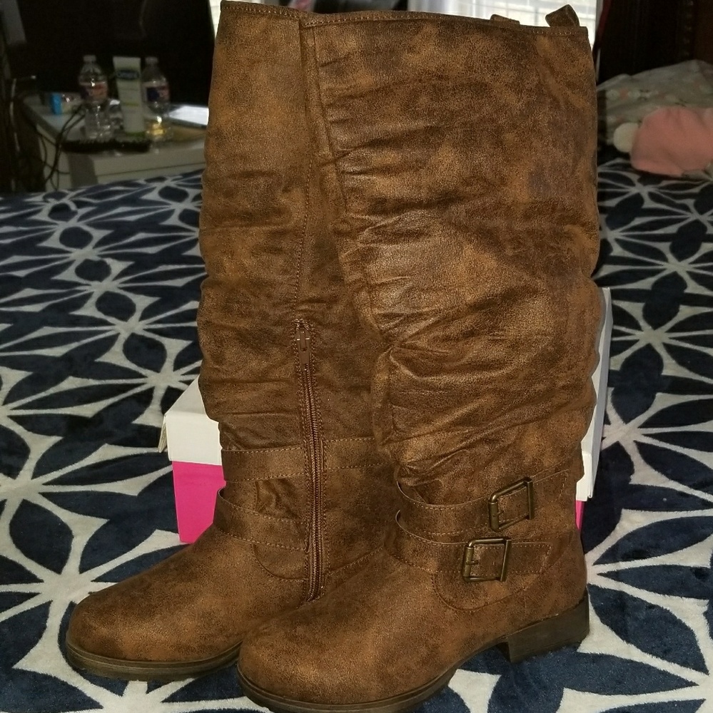 NIB JustFab Domina Wide Boots sz 5.5