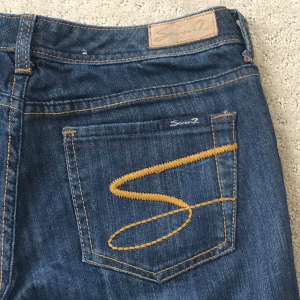 NWOT Seven 7 "Flare" ladies Jean size 31