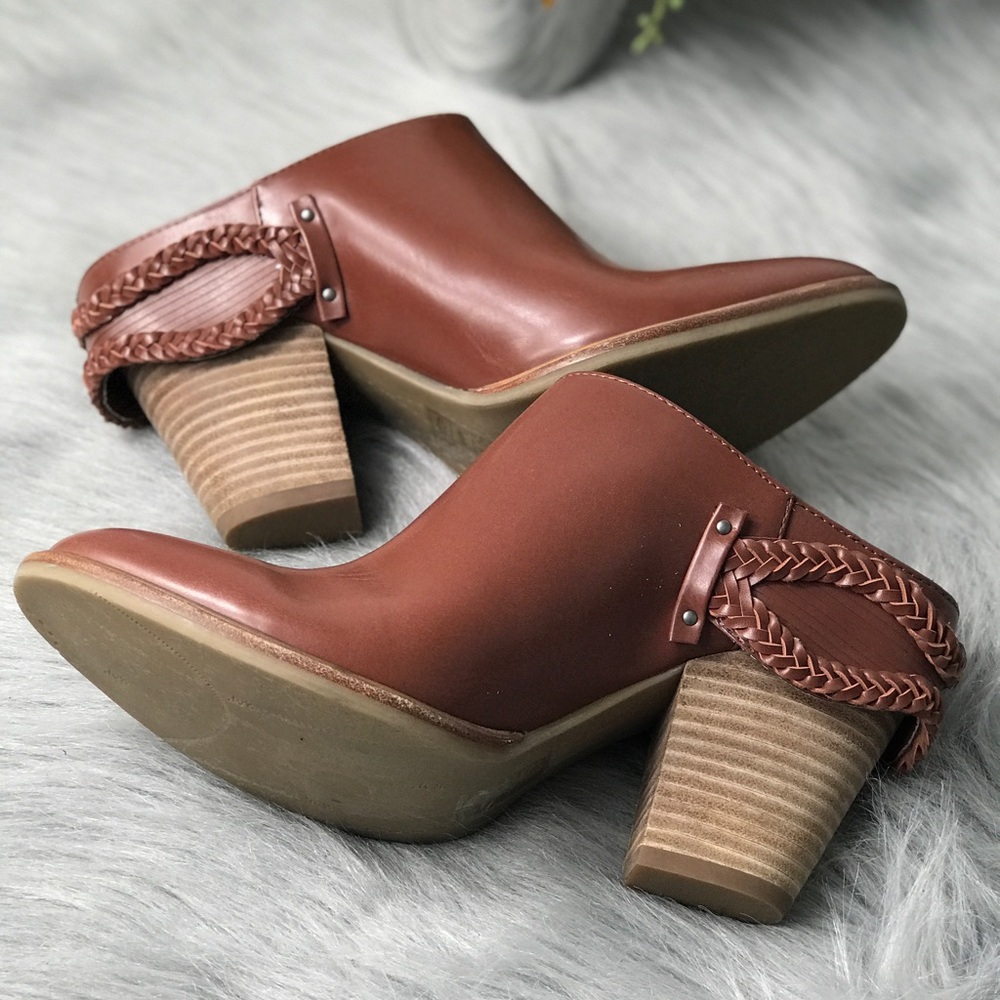 Dolce Vita Halsey Mule Bootie - Picture 2 of 8
