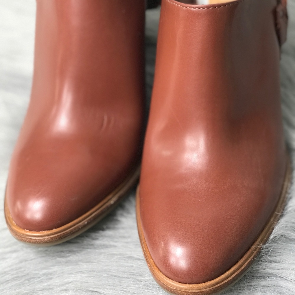 Dolce Vita Halsey Mule Bootie - Picture 5 of 8