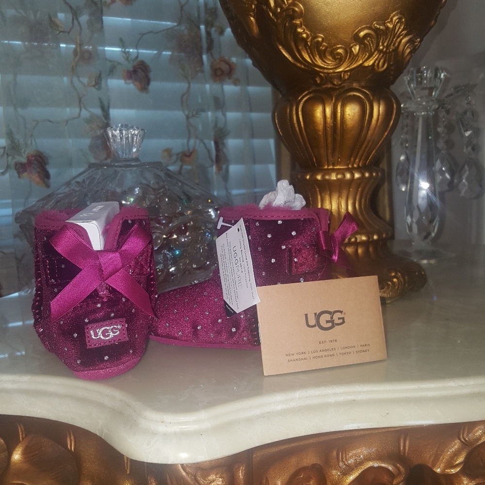 ☄ Starlight Infant UGGs☄ - Picture 3 of 6