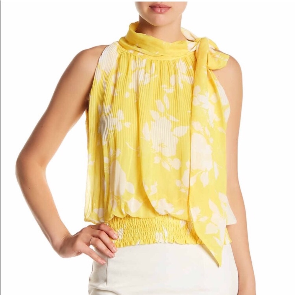 NWT Gracia Gorgeous Mock Neck Tie Blouse