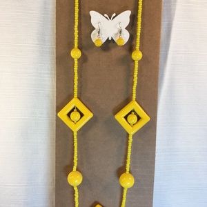 Vintage Mod Yellow Necklace and Earring Set