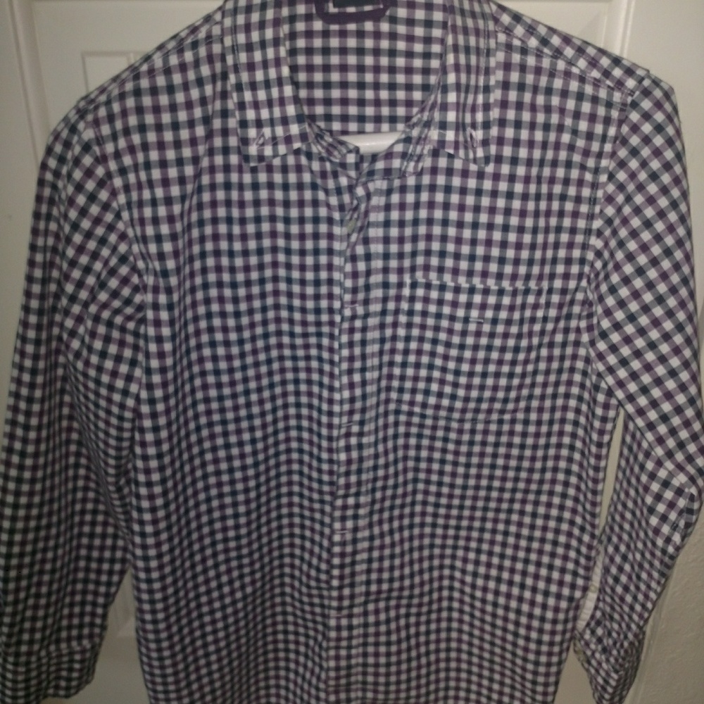 Boys button down Gap dress shirt