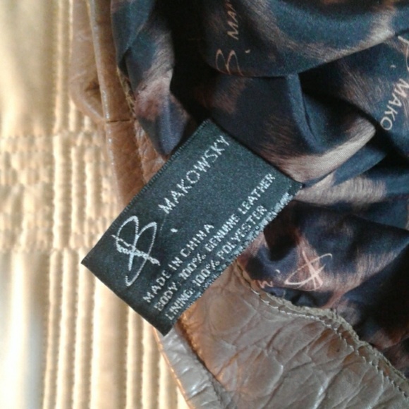 B Makowsky Leather Handbag - Picture 4 of 6