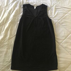 Glittery shift dress perfect for the holidays!