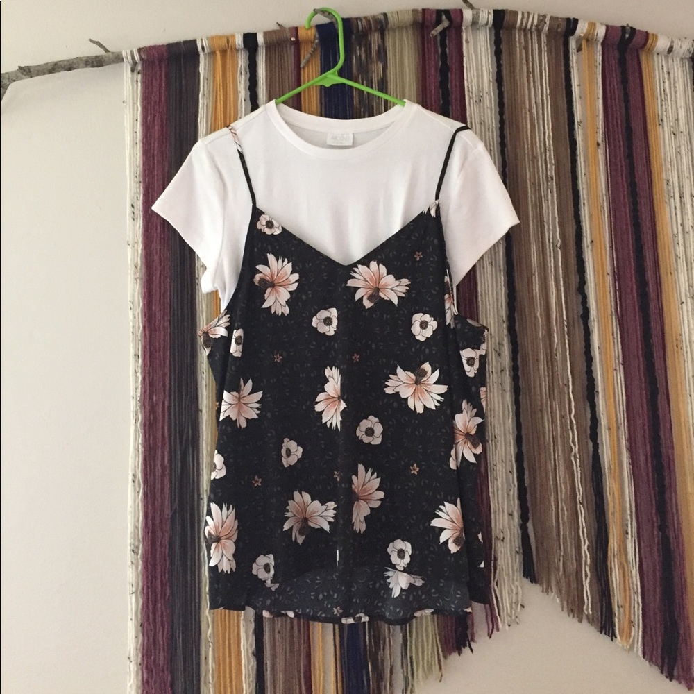 Cute 90s layered top