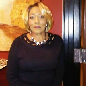 Meet your Posher, Alma