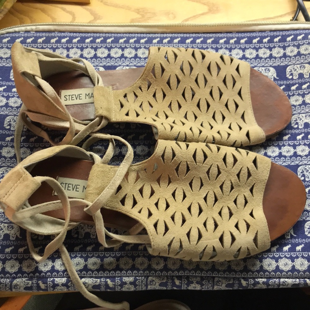 Steve Madden Beige Sandals