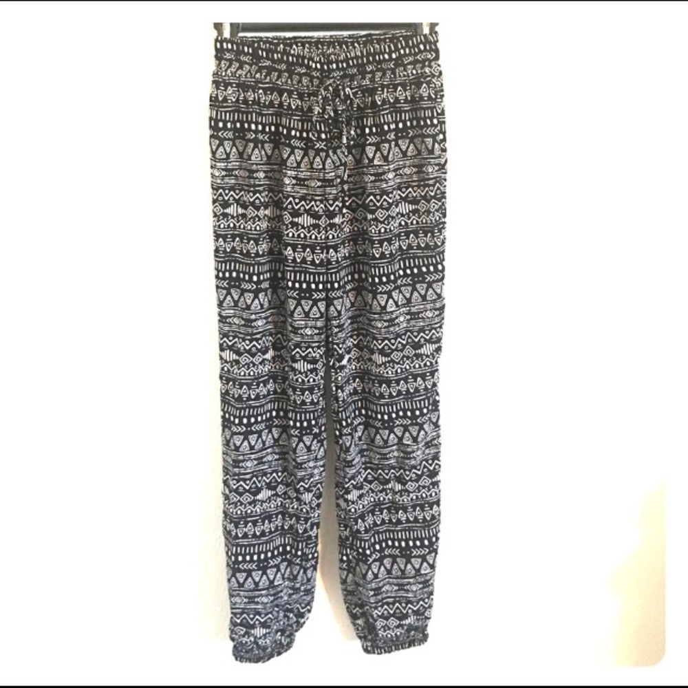 Tribal Joggers NWOT