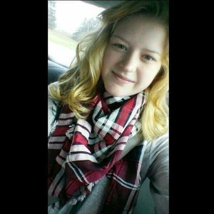 Meet your Posher, Sara