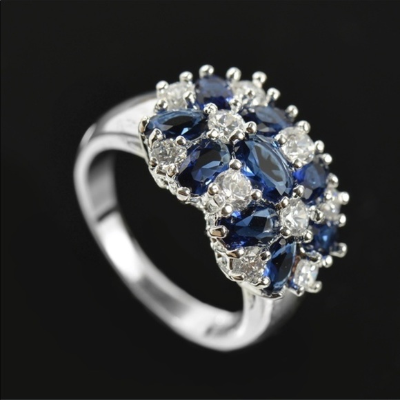 Sterling silver blue sapphire & white topaz ring - Picture 2 of 3