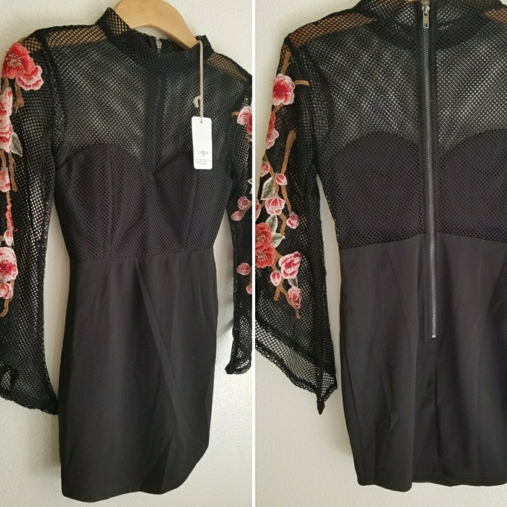 NWT* L'atiste Gorgeous Floral Embroidered Dress* - Picture 6 of 6