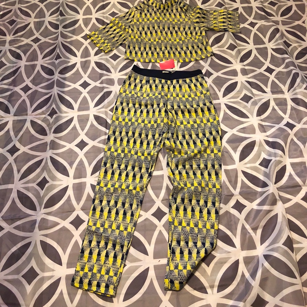 Mustard Seed 2 pc top/pants