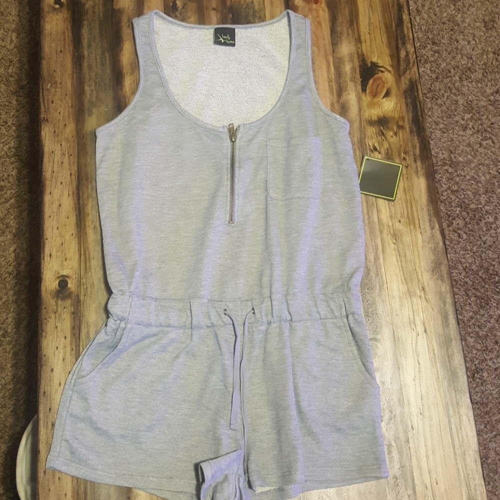 Gray romper NWT