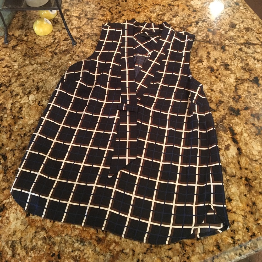 For @_jen J. CREW silk- twill blouse in windowpane - Picture 3 of 7