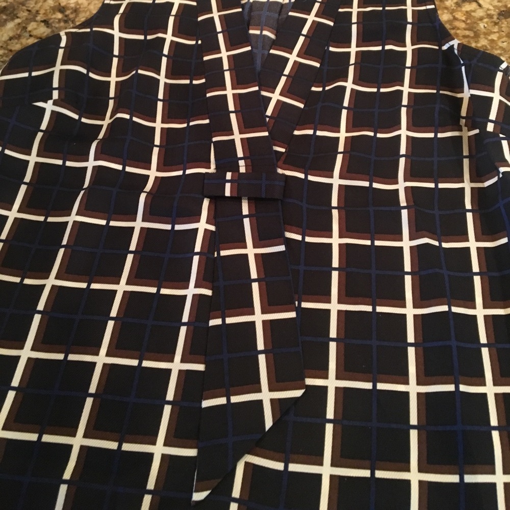For @_jen J. CREW silk- twill blouse in windowpane - Picture 4 of 7