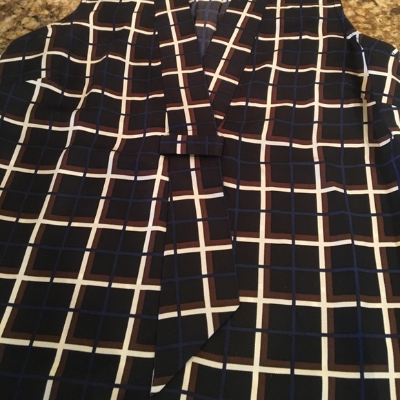 For @_jen J. CREW silk- twill blouse in windowpane - Picture 4 of 7