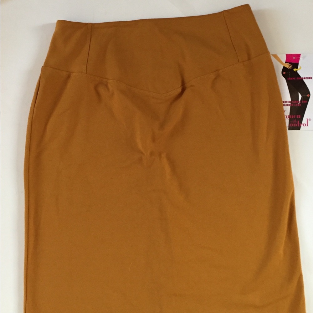 NWT WOMEN WITH CONTROL mustard COLOR SHAPING skirt