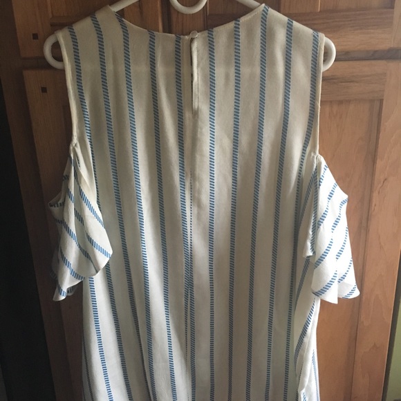 🌺ASOS COLD SHOULDER BLOUSE, SZ 12🌺 - Picture 2 of 6