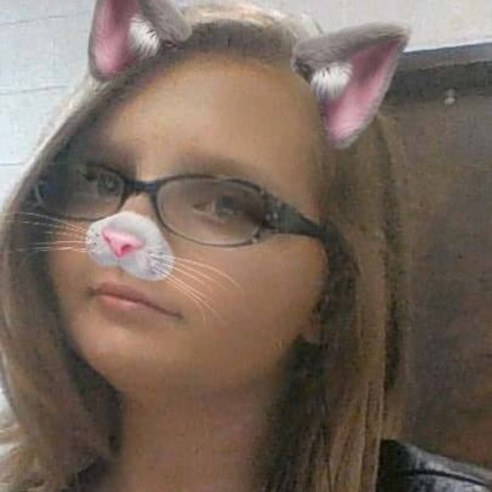 Meet your Posher, Makayla