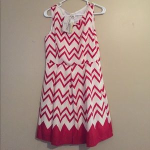 Women’s red and cream chevron dress