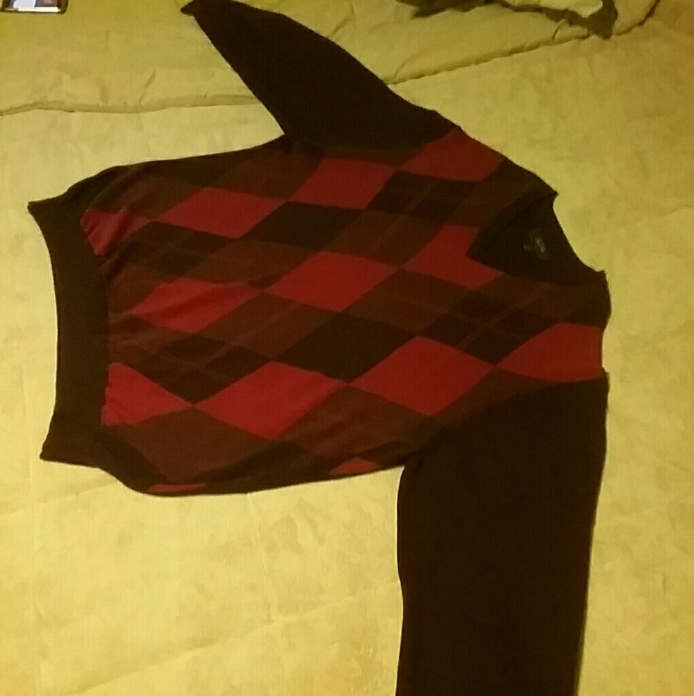 Long Sleeve Sweater/Sweater Vest