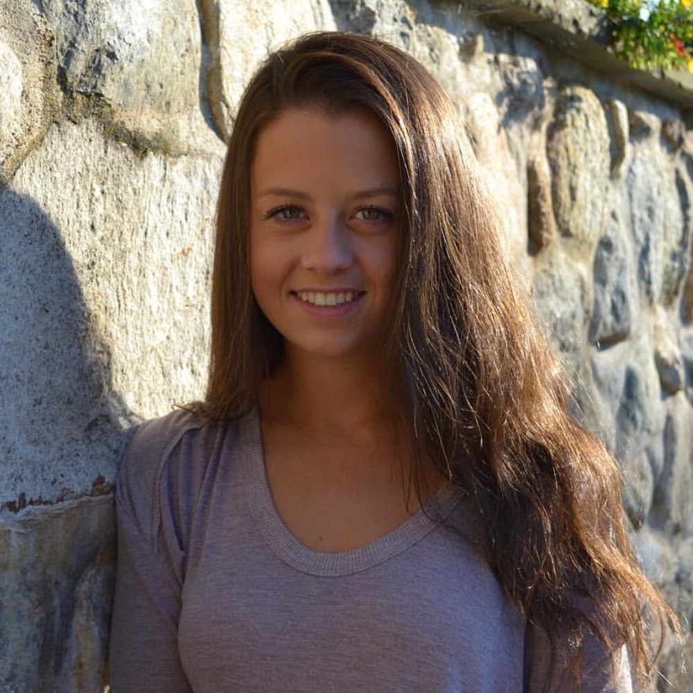 Meet your Posher, Steph