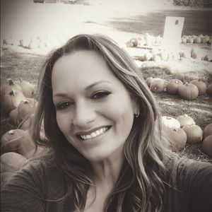 Meet your Posher, Desiree