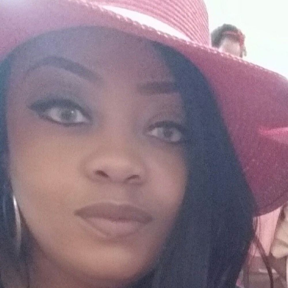 Meet your Posher, Charmaine